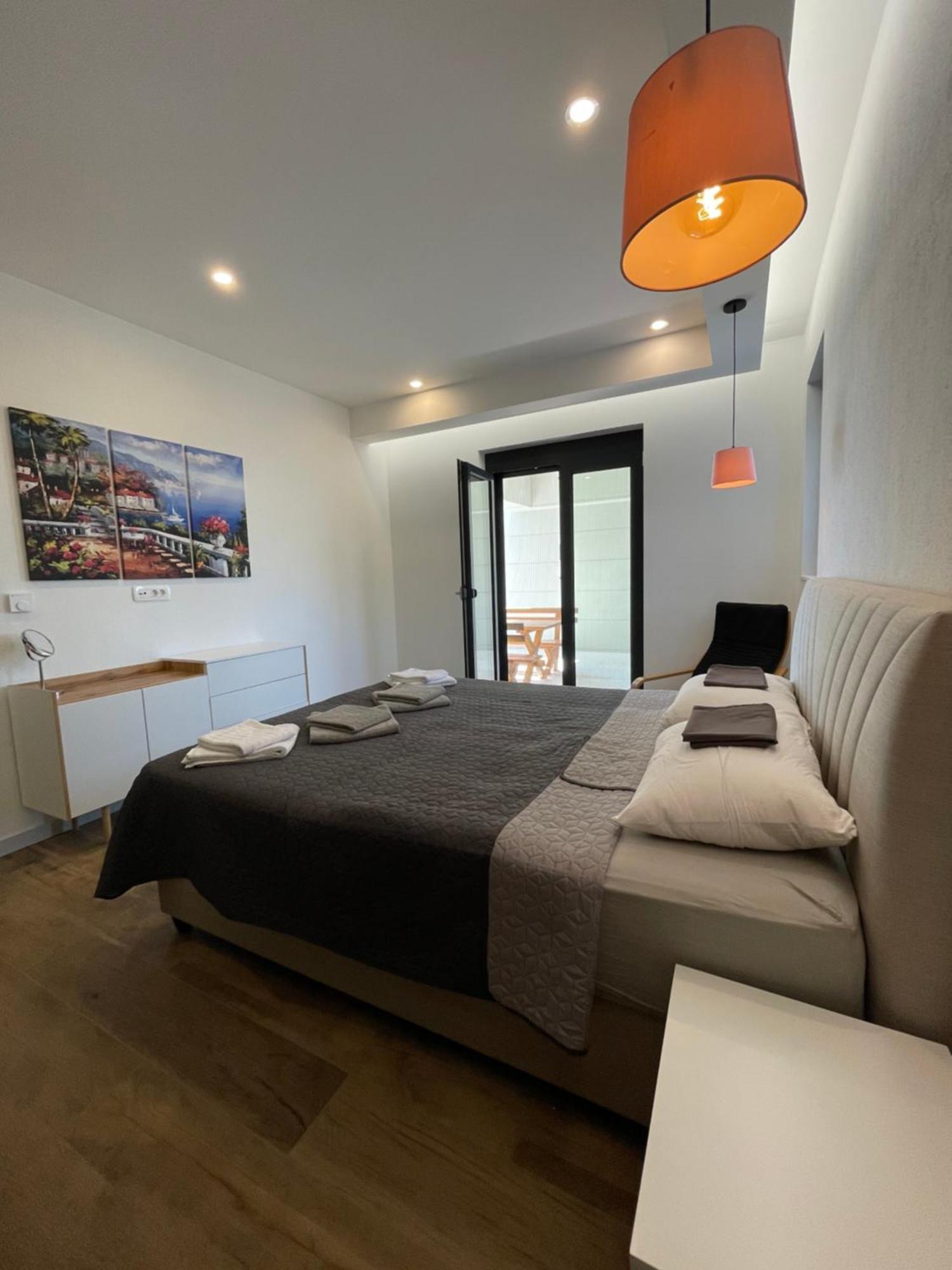 Bellavista Villa Ivanica Екстериор снимка