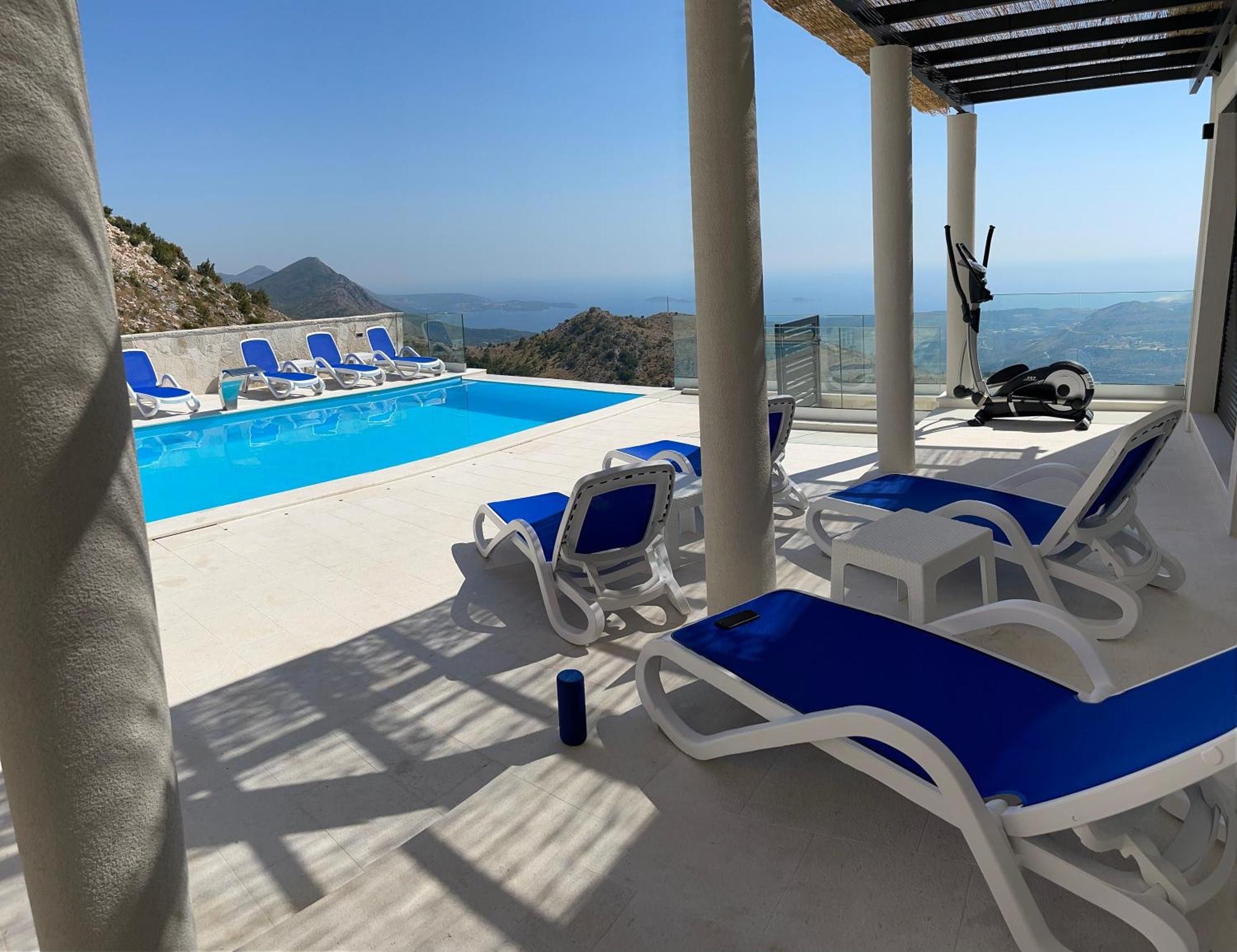 Bellavista Villa Ivanica Екстериор снимка